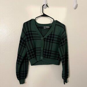 Hollister Green Plaid Cropped Cardigan Sweater